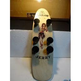 PLATEAU SAILOR JERRY AVEC 6 SHOOTERS EN CERAMIQUE