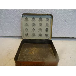 BOITE  CIGARETTES ED LAURENS 8.30CM X7.20CM X1.60CM