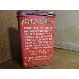 BOITE  PRINCE ALBERT  TOBACCO   7.80CM X2.30CM X11.20CM