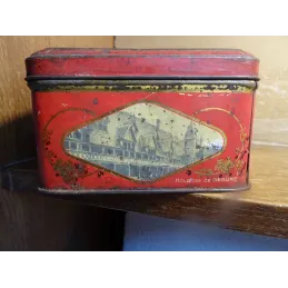 BOITE  CHATEAU DU CLOS VOUGEOT BOURGOGNE  18CM X12CM X7 CM