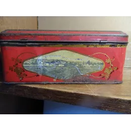 BOITE  CHATEAU DU CLOS VOUGEOT BOURGOGNE  18CM X12CM X7 CM