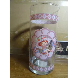 1 VERRE CHARLOTTE AUX FRAISES  HT 14CM
