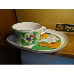ASSIETTE + TASSE DONALD AU GOLF ASSIETTE 28CM X22CM   TASSE 12CM HT 7CM