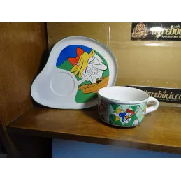 ASSIETTE + TASSE DONALD AU GOLF ASSIETTE 28CM X22CM   TASSE 12CM HT 7CM