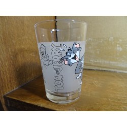1 VERRE TOM AND JERRY  HT 10CM