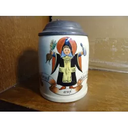 CHOPE MUNCHEN 25CL AVEC SON COUVERCLE  HT 11CM