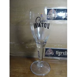 1 VERRE CUVEE WATOU  25/33CL HT 22.40CM