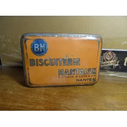 BOITE  BISCUITERIE...