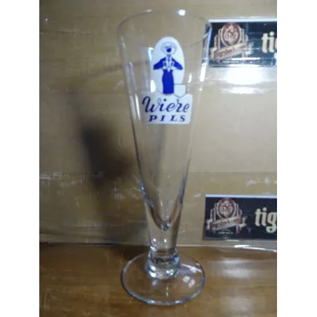 1 VERRE WIEZE PILS 25CL HT.21.50CM