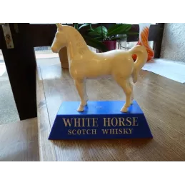 WHITE HORSE SCOTCH WHISKY  21.50CM X9.50CM HT.22.50CM