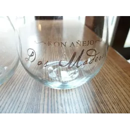2 VERRES  RHUM  RON ANEJO DAS MADERAS 40CL HT 9.80CM