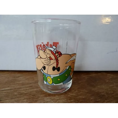 1 VERRE  AMORA  ASTERIX HT 9.50CM ANNEE 2012