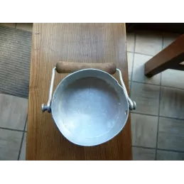 POT A LAIT  HT 22CM  DIAMETRE 12.50CM