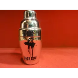 SHAKER DARK DOG