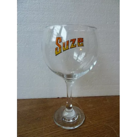 1 VERRE SUZE  45CL  HT 20CM