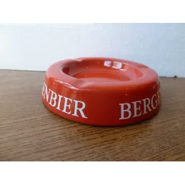 CENDRIER  BERGENBIER EN EMAIL DIAMETRE 14.20CM