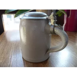 CHOPE GRES HB  HOFBRAUHAUS 25CL AVEC COUVERCLE HT 11CM