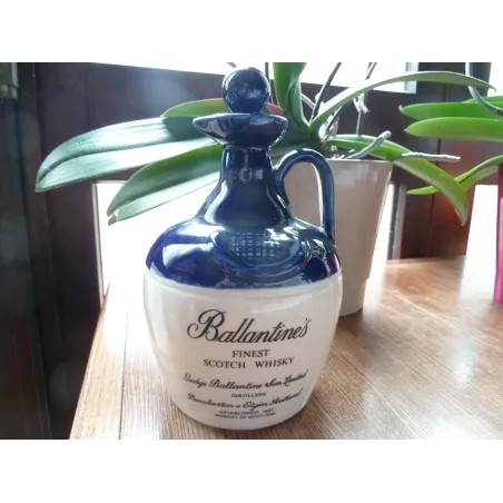 CRUCHON WHISKY  BALLANTINE'S HT 21CM