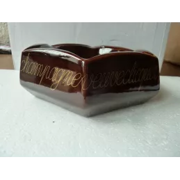 CENDRIER  VEUVE CLIQUOT COLLECTOR  1772/1972 DIAMETRE 20CM
