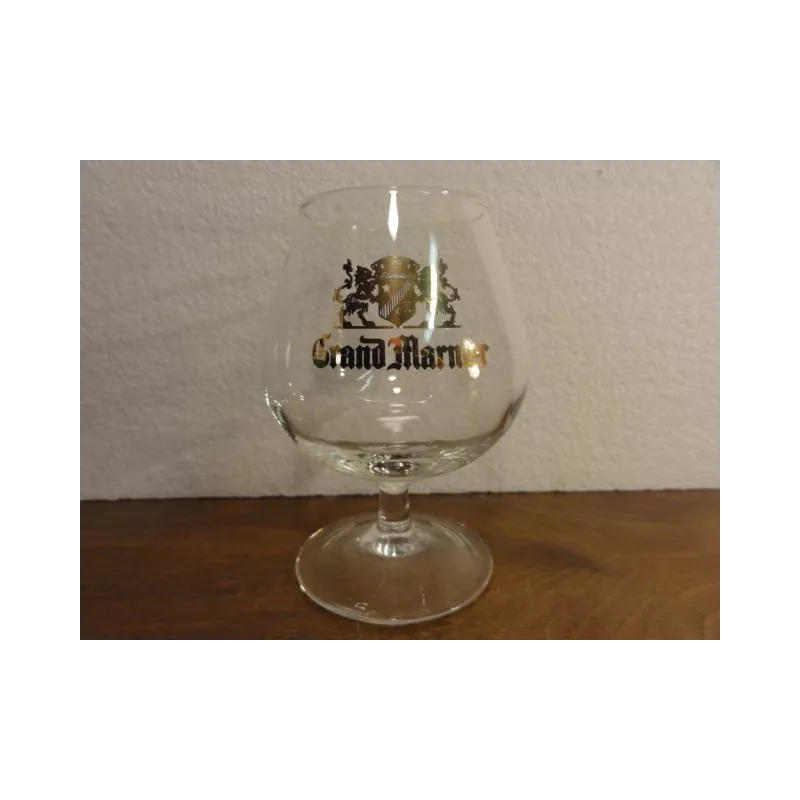 6 VERRES  GRAND MARNIER 20/22 CL