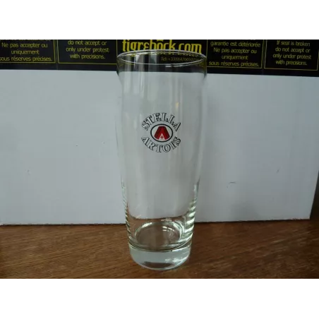 1 VERRE STELLA ARTOIS 50CL HT.18.50CM