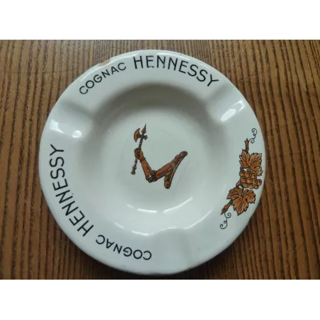 CENDRIER  COGNAC HENNESSY  DIAMETRE 11.30CM