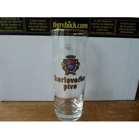 1 VERRE KARLOVACKO PIVO  50CL HT.18.50CM