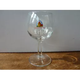 1 VERRE LEFFE 15CL HT 13CM