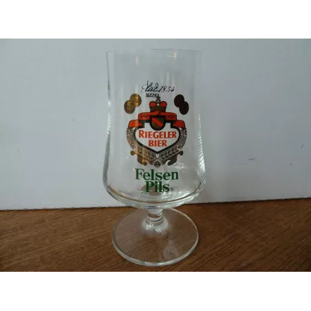 1 VERRE RIEGELER  FELSEN PILS 30CL HT 15.60CM