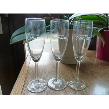 3 FLUTES CHAMPAGNE LANSON 10CL HT 17.50CM