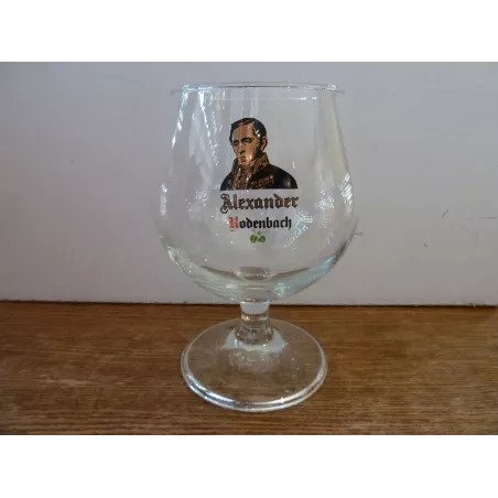 1 VERRE RODENBACH 25/30CL HT.13.50CM