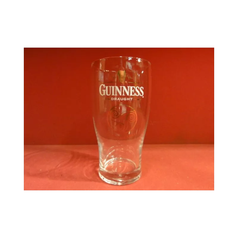 1 VERRE  GUINNESS 33 CL