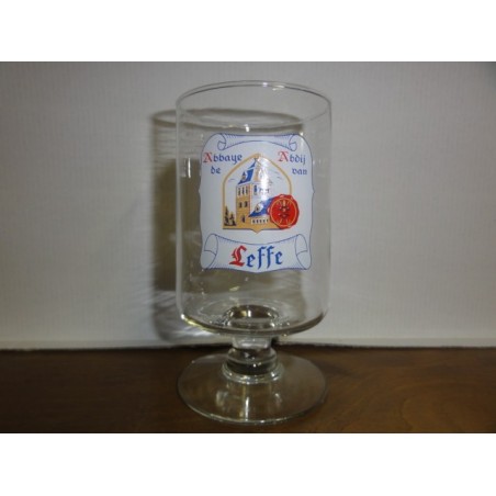 1 VERRE LEFFE COLLECTOR 25CL