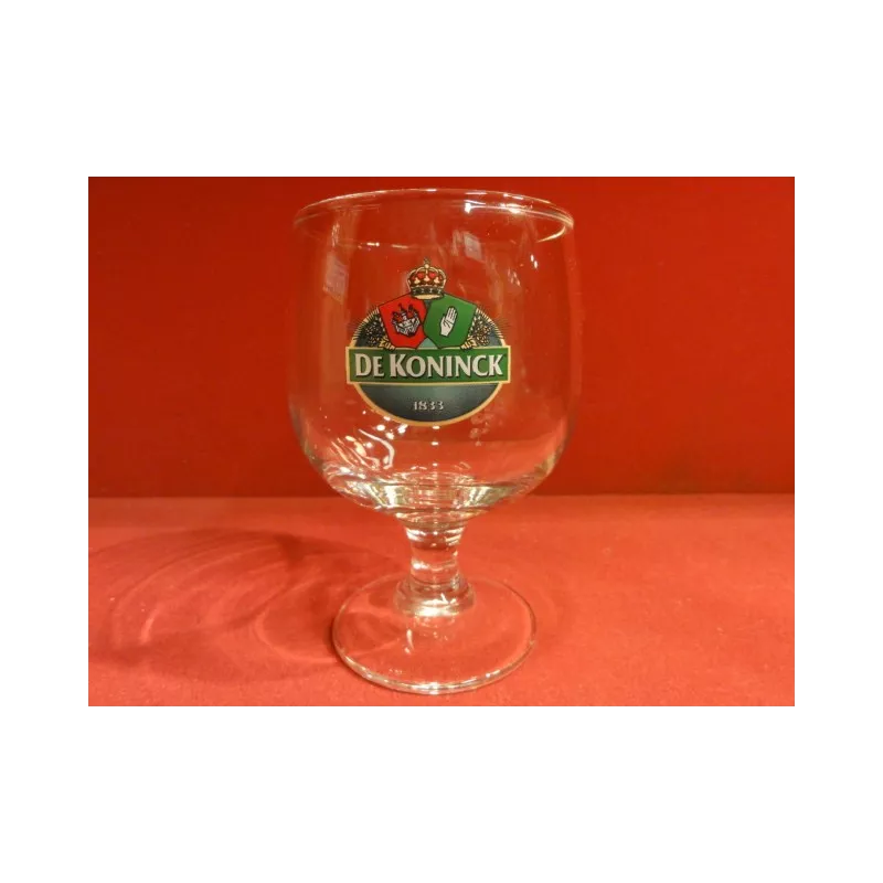 1 VERRE  DE KONINCK