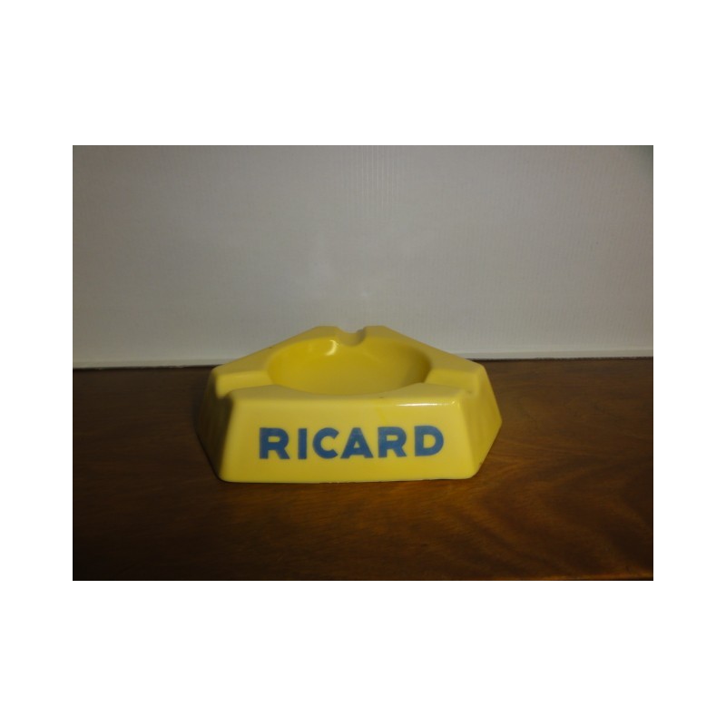 1 CENDRIER RICARD JAUNE 