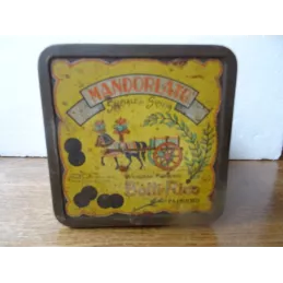BOITE MANDORLATO 12.70CM X12.70CM HT 16CM