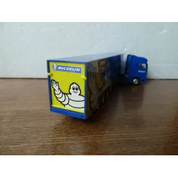 CAMION MICHELIN MAN  SEMI-REMORQUE LONGUEUR  TOTALE  26.50CM