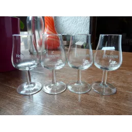 4 VERRES HENNESSY 6/8CL HT 11CM