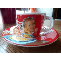 1 TASSE A CAFE KELLOGG'S AVEC SA SOUS TASSE  ANNEE 2005
