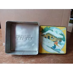 BOITE  BISCUIT BRUN LE SKIEUR  15.30CMX15.30CMX6CM