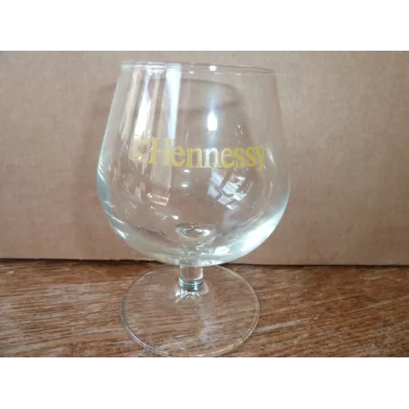 6 VERRES COGNAC HENNESSY  10CL NT 9.40CM