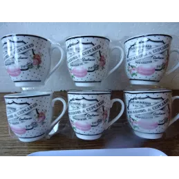 6 TASSES  A CAFE  MACARONS &CUPCAKES