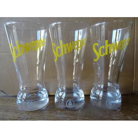 3 VERRES SCHWEPPES HT.15CM N° 608
