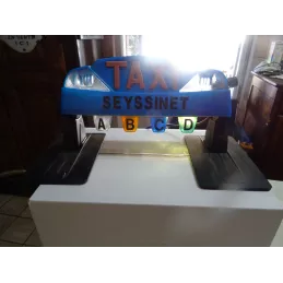 LAMPE DE TAXI  43CM X20CM  HT 20CM
