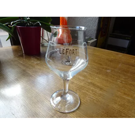 6 VERRES BRASSERIE  LEFORT 25CL  HT 18.80CM