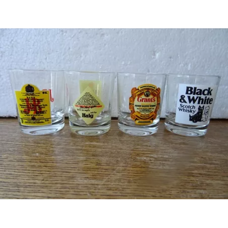 4 SHOOTERS  WHISKY J&B ,  HAIG, GRANT'S ,  BLACK&WHITE