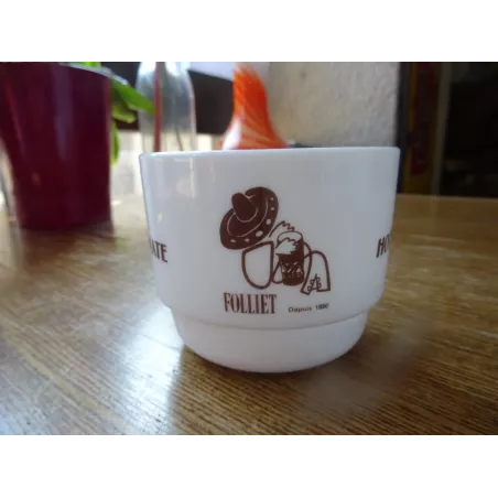 1 TASSE CHOCOLAT FOLLIET  EN ARCOPAL 20CL HT 7CM