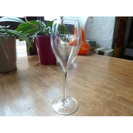 6 FLUTES CHAMPAGNE TAITTINGER 15CL HT 19.40CM