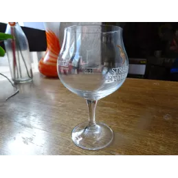 1 VERRE  STRAFFE  HENDRIK 20CL ET 25CL HT.15.80CM