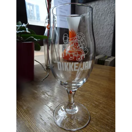 1 VERRE DIKKE JAN 33CL HT 20.40CM